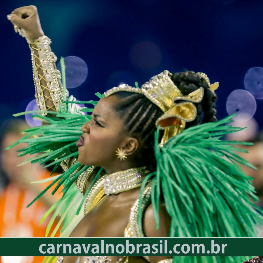 Iza não é mais rainha de bateria da Imperatriz Leopoldinense. Confira fotos de Iza no Carnaval 2022 do Rio de Janeiro