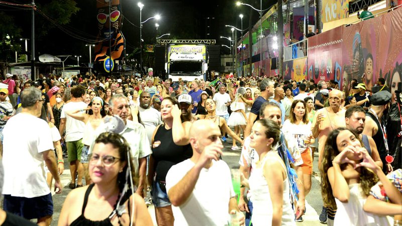 Segundo dia de Carnaval terá Furdunço, afros e blocos de samba no Campo Grande; confira