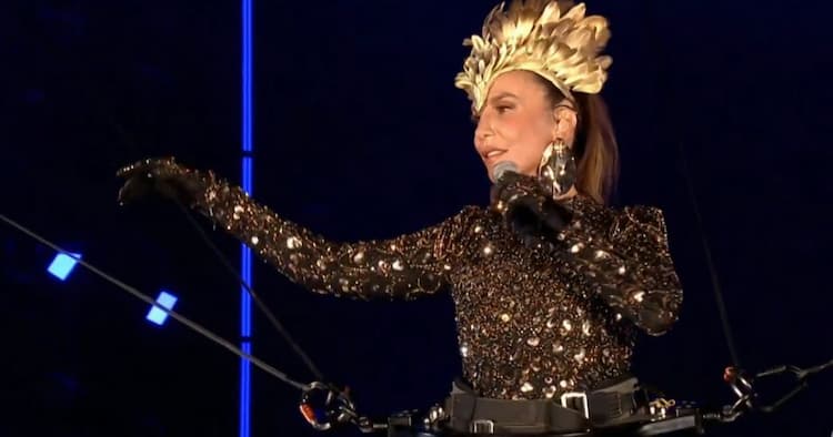 Ivete Sangalo coloca mais de 60 mil pessoas no Maracanã em show especial de 30 anos de carreira