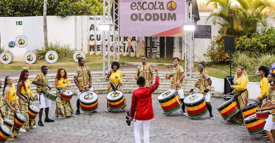 Escola Olodum celebra 41 anos com espetáculo musical em Salvador