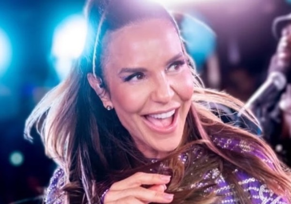 Ivete Sangalo dedica apresentação no Show da Virada a Preta Gil; assista